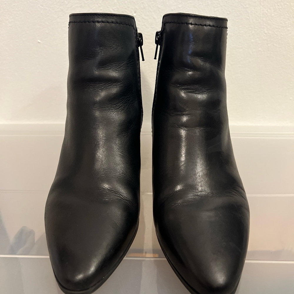 Aldo Larissi size 9 boots